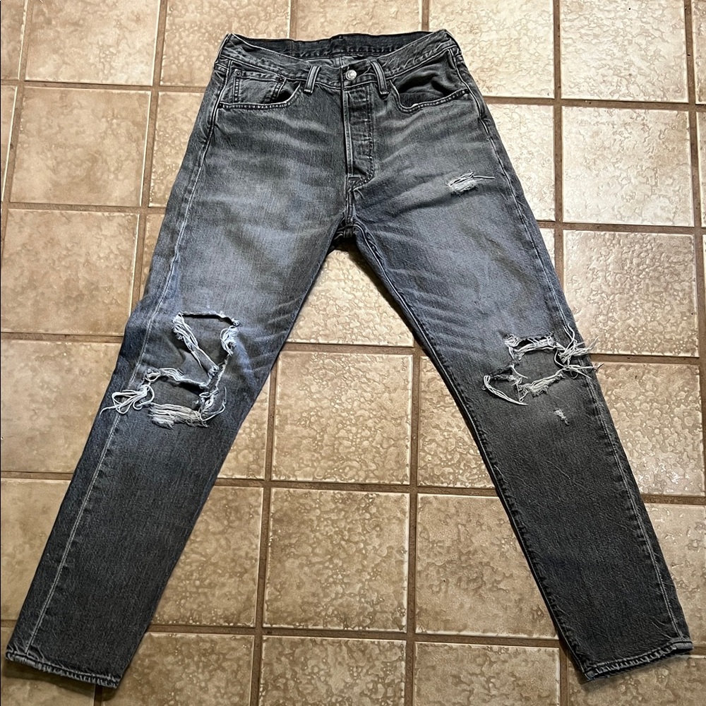 Levi's Men's 501 Jeans in Distressed Gray